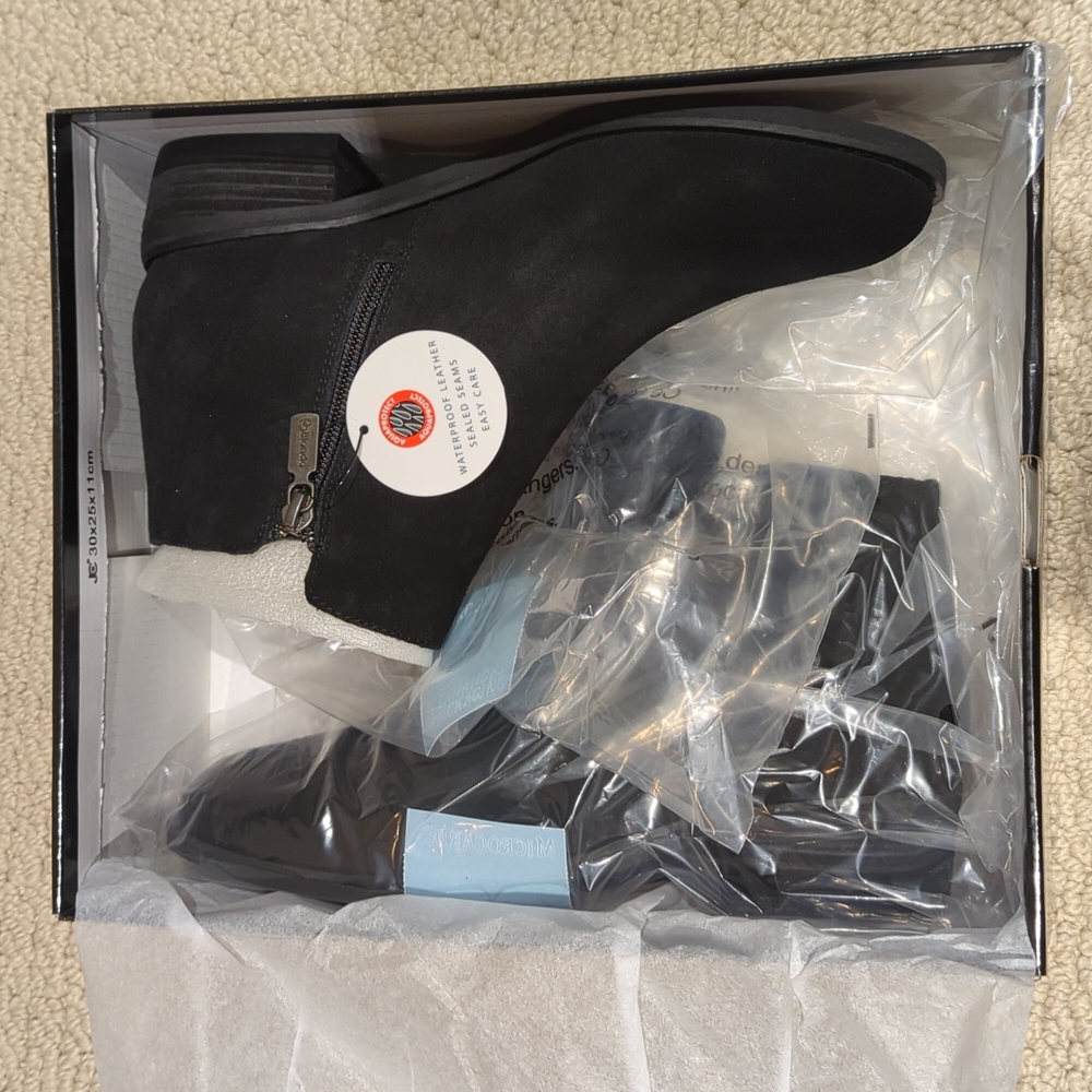 NWT Blondo Liam Ankle Boots